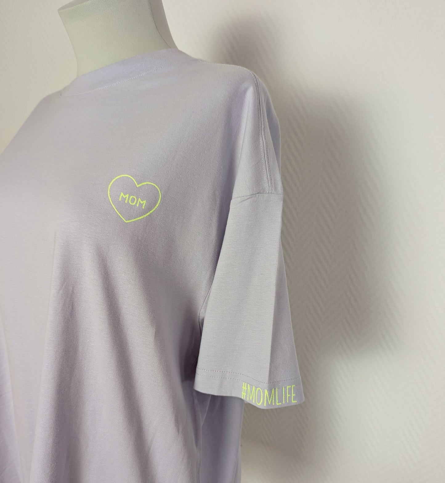 MOMLIFE SHIRT