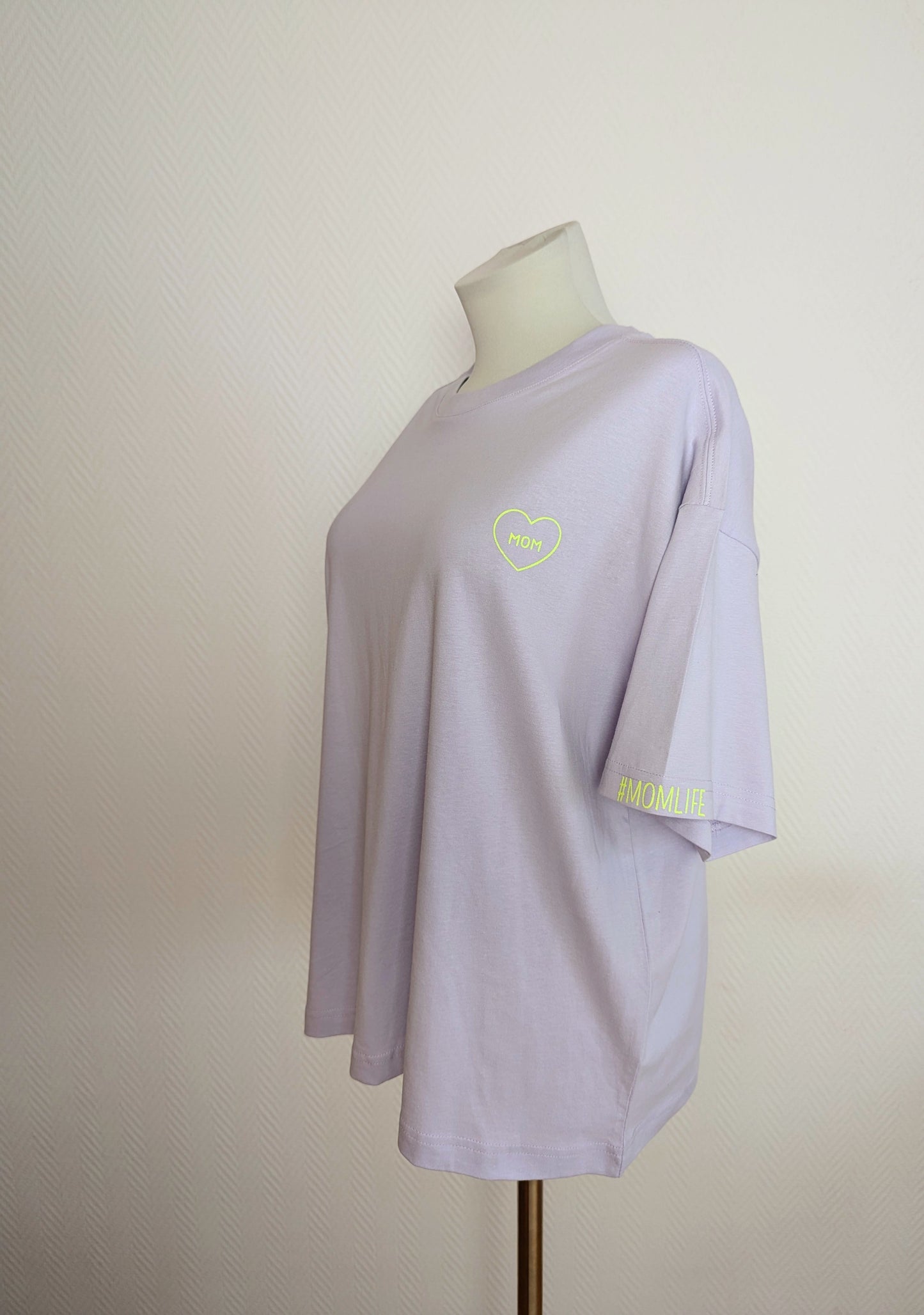 MOMLIFE SHIRT