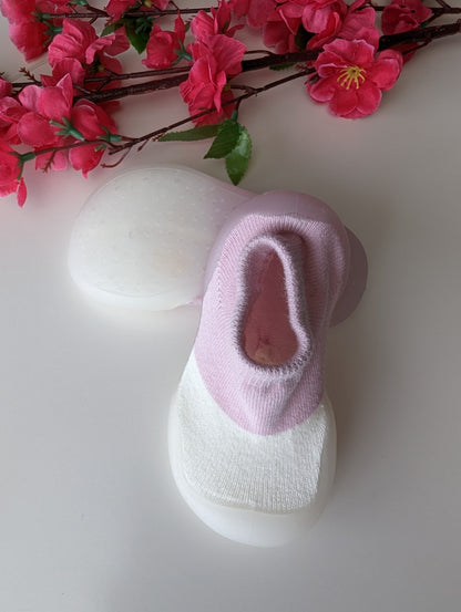 Kinderhausschuhe mit Gummisohle